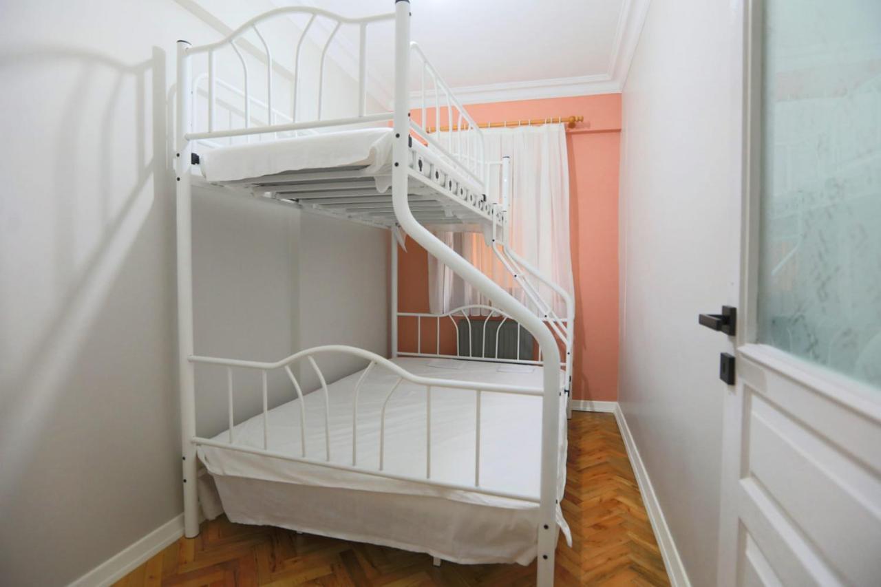 Stylish And Central Flat In Kadikoy Istanboel Buitenkant foto